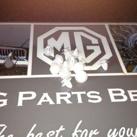 Deurpaneel /doortrim bevestigings 26 clips Deurpaneel /doortrim bevestigings 26 clips