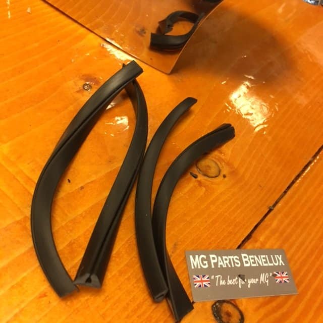 37H9871 overrider rubber