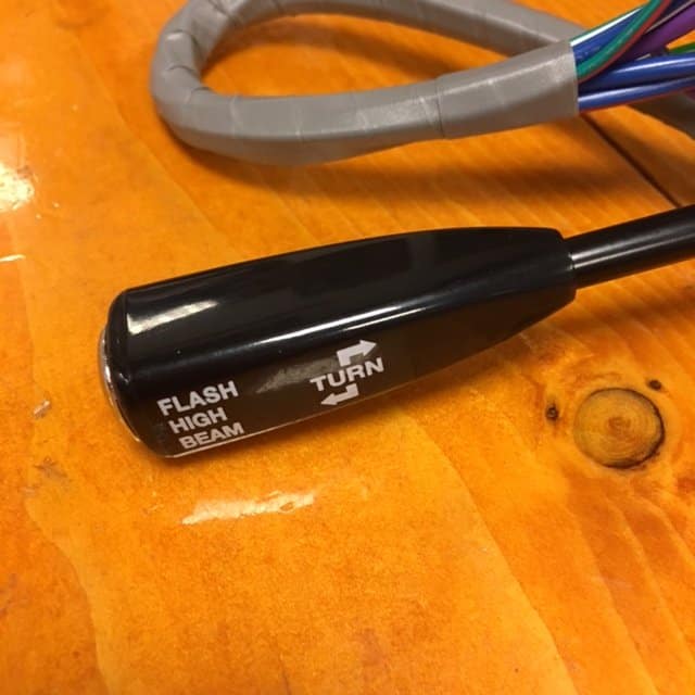 37H8521 Switch indicator 75-76 USA (1)