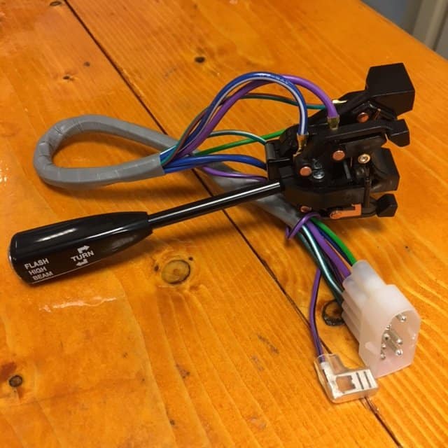 37H8521 Switch indicator 75-76 USA (2)